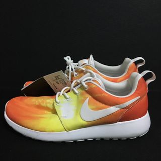 ナイキ(NIKE)の新品 23 NIKE ナイキ ウィメンズ ローシ ラン  (スニーカー)