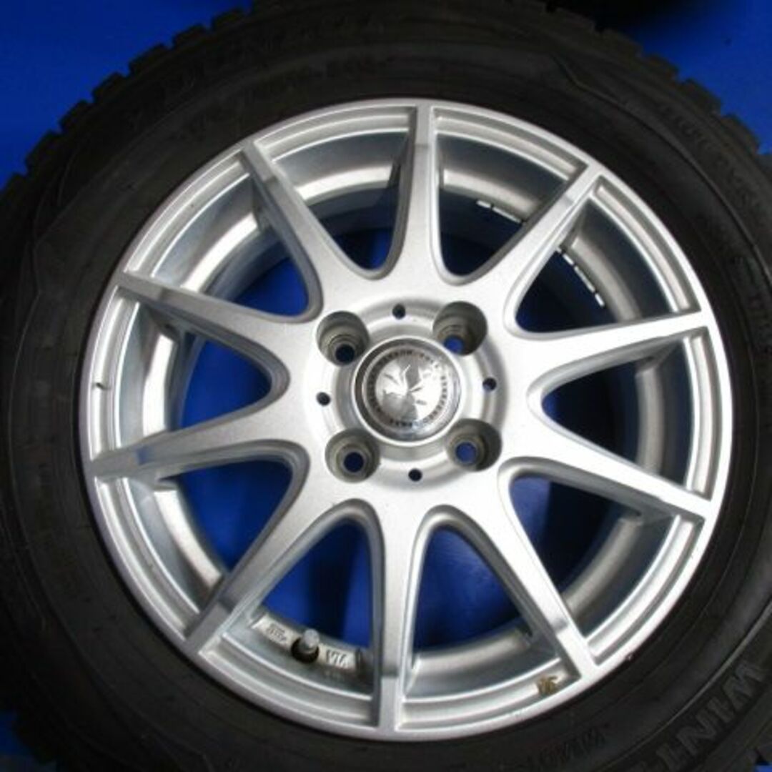 ユ）VOLS14+175/70R14　スタッドレス　フィット　ヤリス 自動車/バイクの自動車(タイヤ・ホイールセット)の商品写真