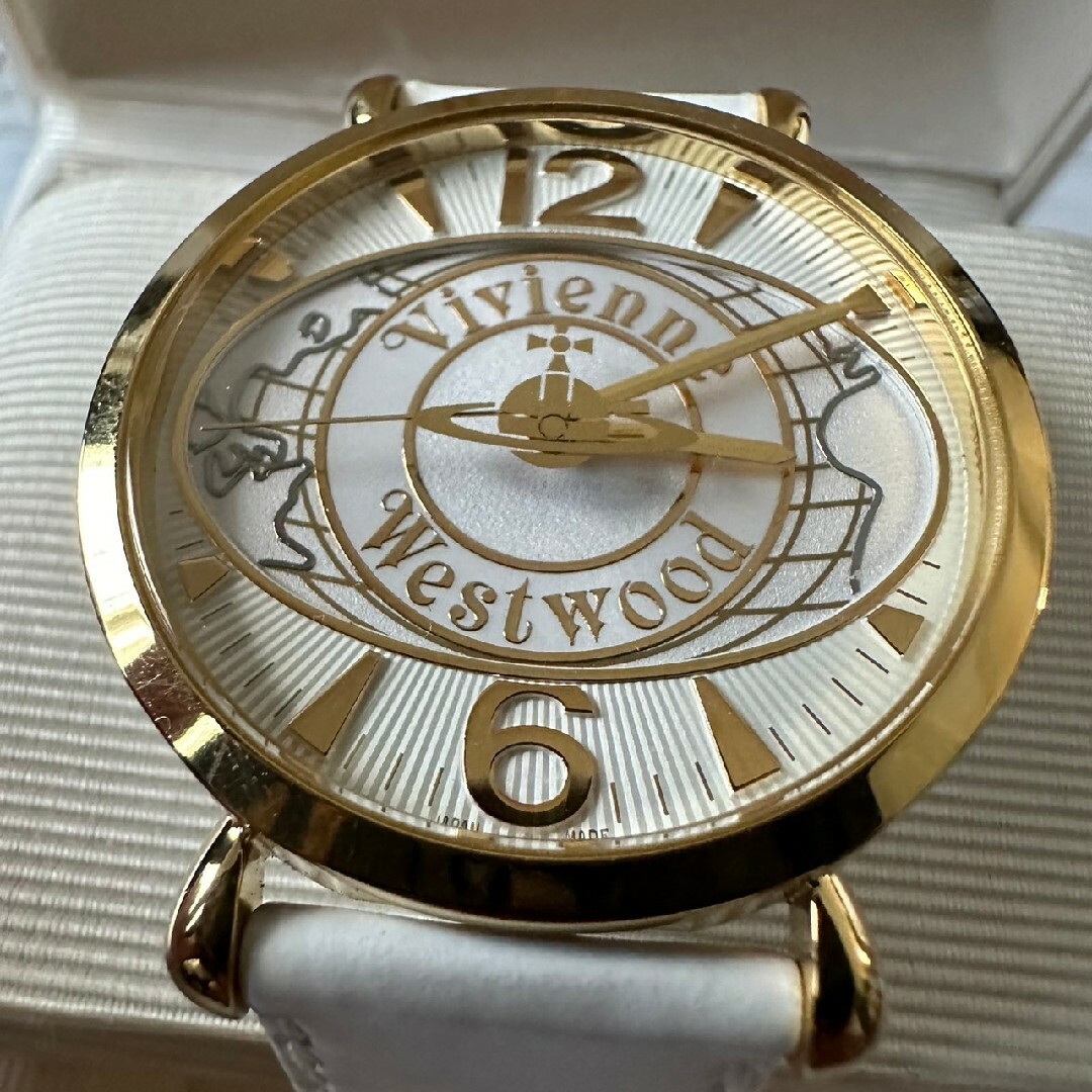Vivienne Westwood(ヴィヴィアンウエストウッド)の美品 vivienne westwood vw-7865 ヴィヴィアン 腕時計 レディースのファッション小物(腕時計)の商品写真