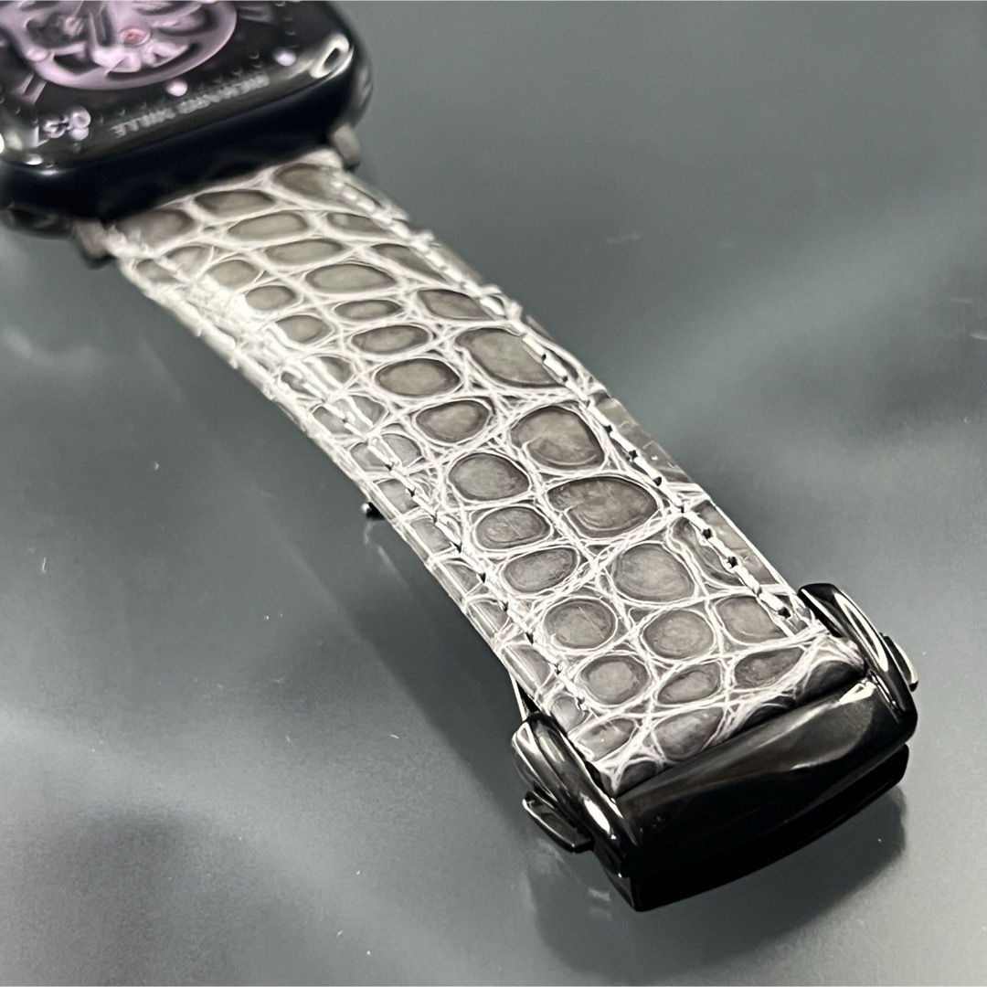 Apple Watch - グロスグレー ワニ革 レザー ベルト バンド オメガタイプバックルの通販 by applewatches|アップルウォッチ ならラクマ Apple Watch - グロスグレー ワニ革 レザー ベルト バンド オメガタイプバックルの通販 by applewatches|アップルウォッチ ならラクマ