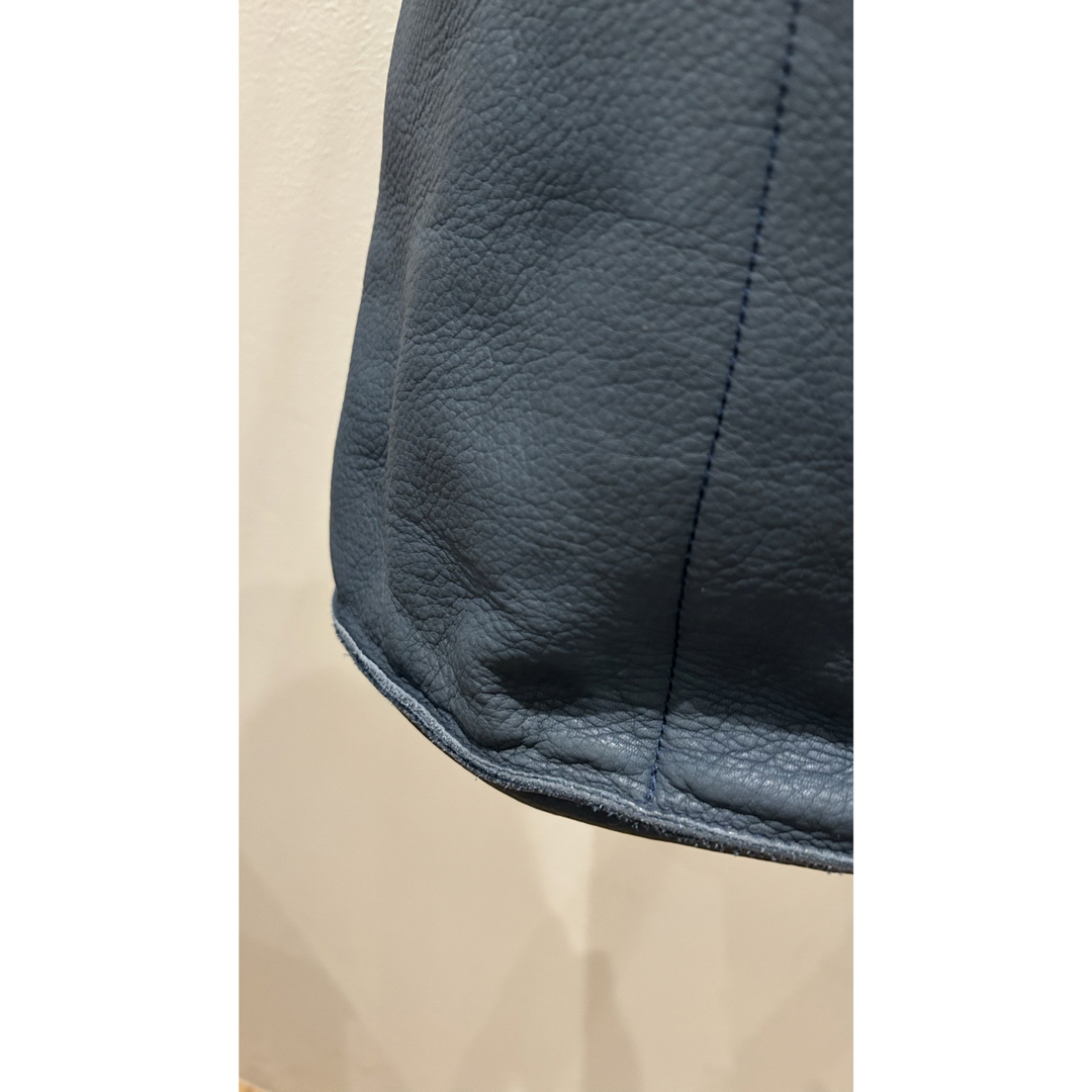 archi(アーキ)の値下げ‼️ARCHI Cow Leather Shoulder Bag レディースのバッグ(トートバッグ)の商品写真
