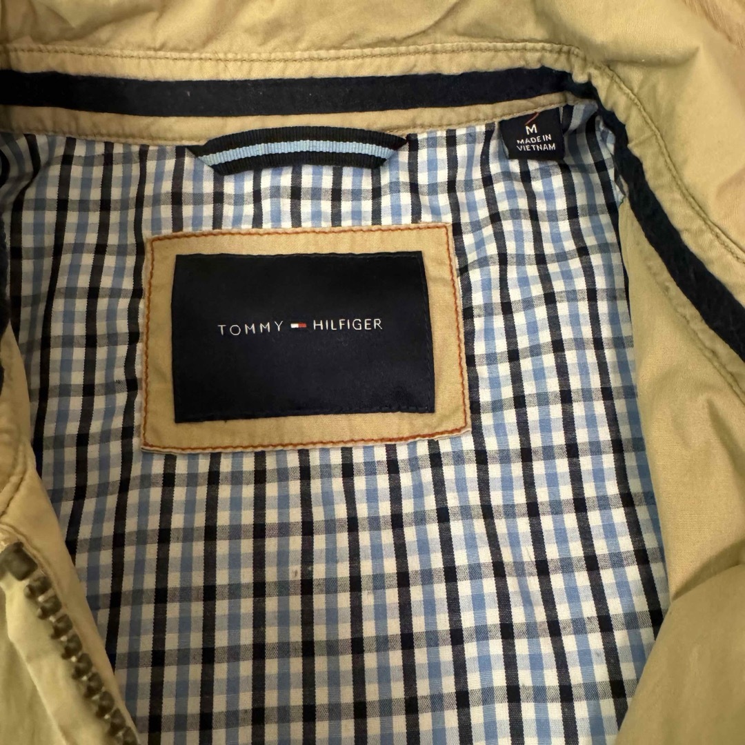 TOMMY HILFIGER(トミーヒルフィガー)のtommy hilfiger ナイロンジャケット　M 古着 メンズのジャケット/アウター(ナイロンジャケット)の商品写真