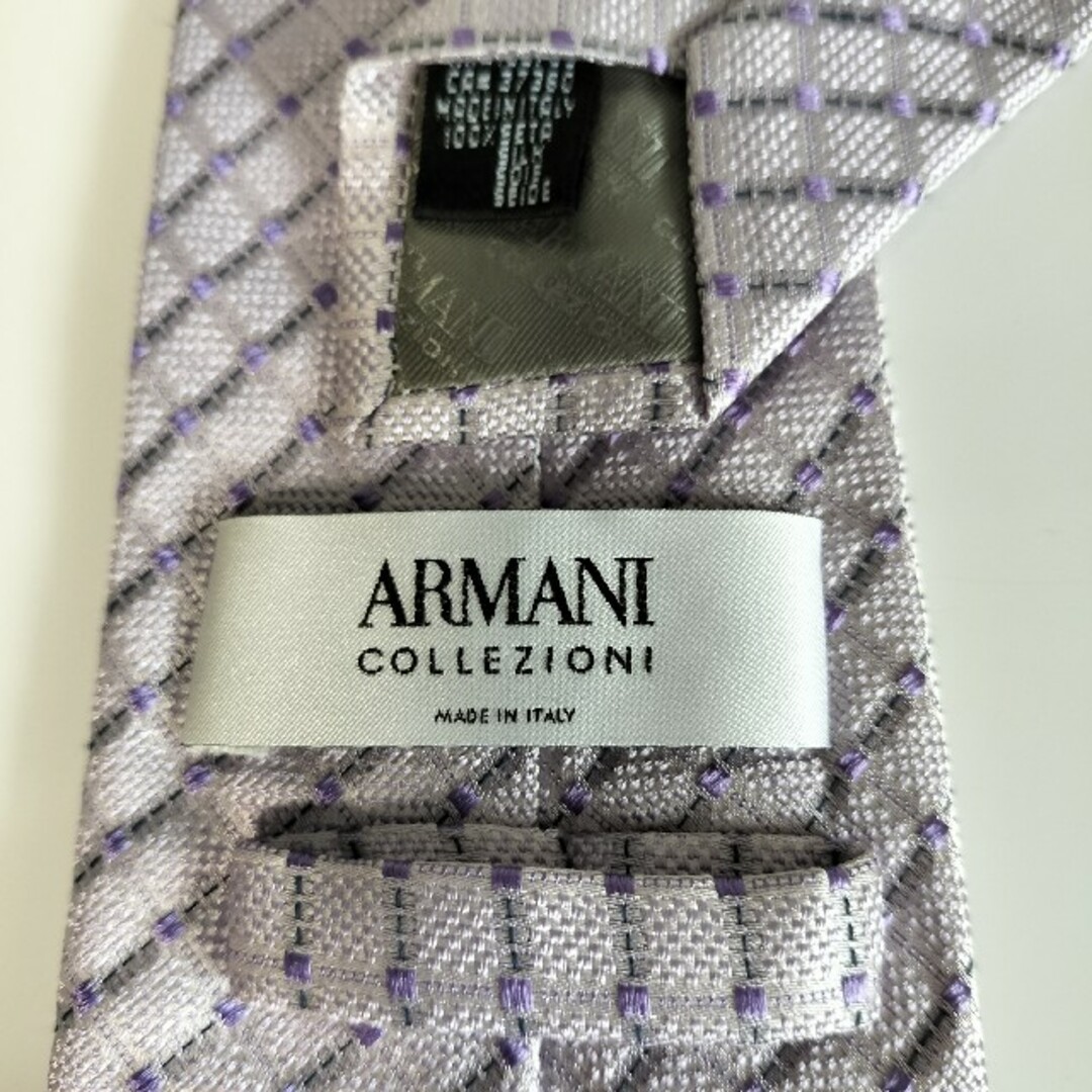 ARMANI COLLEZIONI(アルマーニ コレツィオーニ)のアルマーニコレツォーニ　ネクタイ メンズのファッション小物(ネクタイ)の商品写真