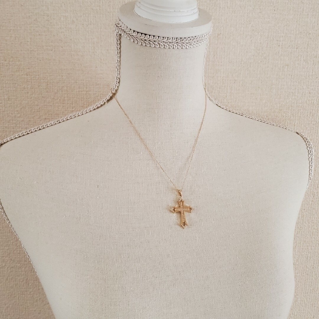 極上　ダイヤ　クロスネックレス 十字架 ダイヤモンドネックレス　タイニー　リリー レディースのアクセサリー(ネックレス)の商品写真