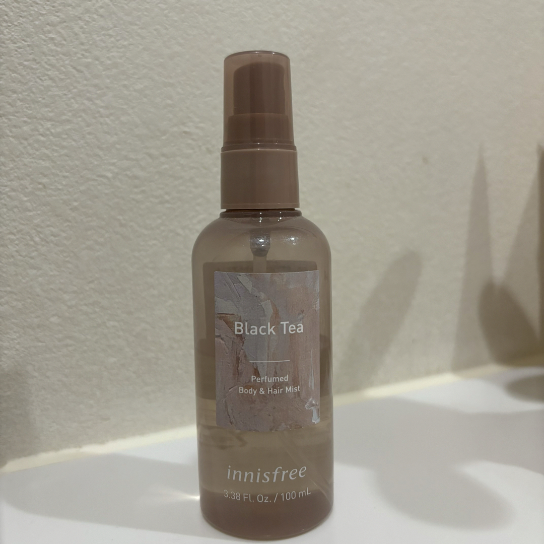 Innisfree(イニスフリー)のイニスフリー innisfree ヘアミスト ボディミスト BlackTea コスメ/美容のヘアケア/スタイリング(ヘアウォーター/ヘアミスト)の商品写真