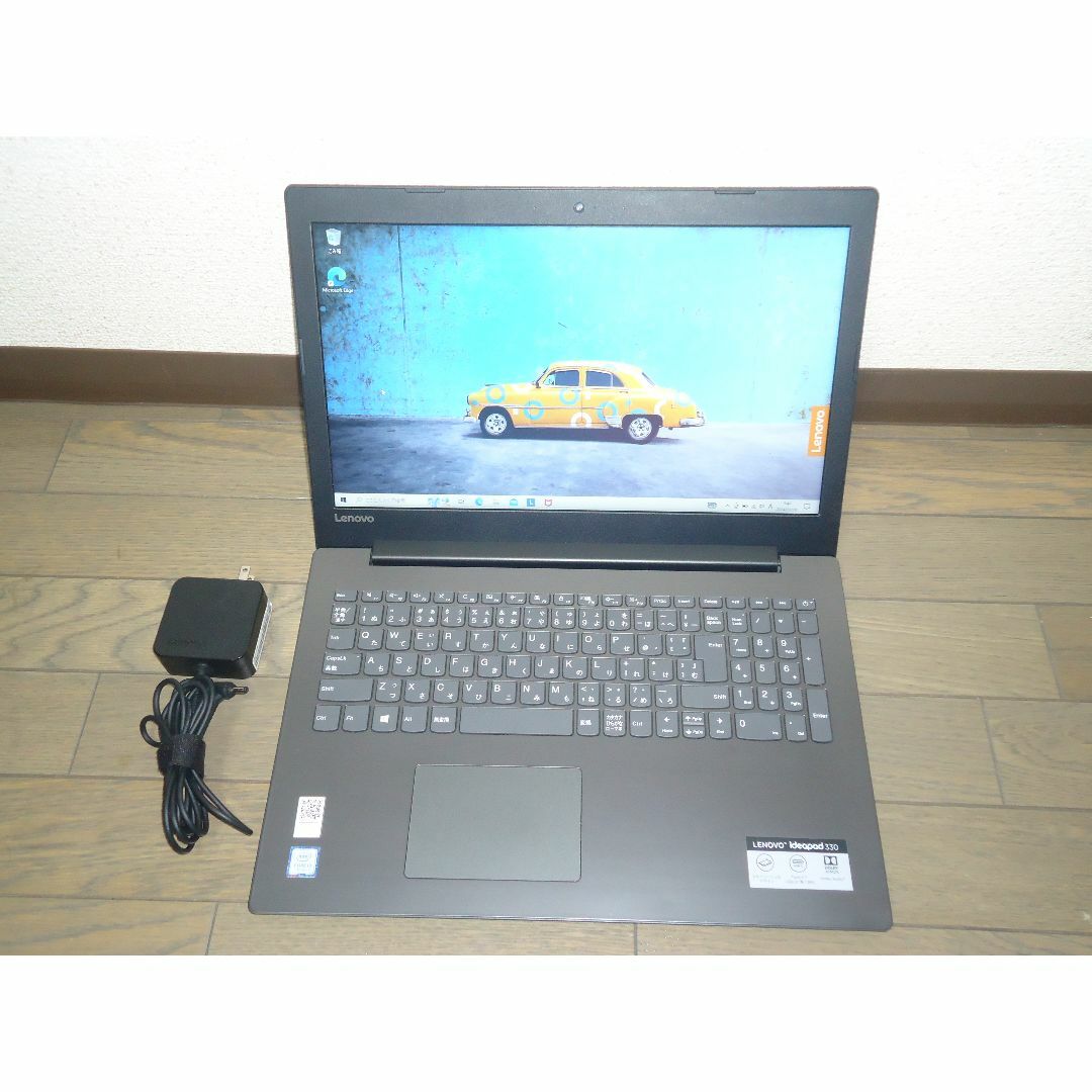 本体に細かな擦り傷がありますLenovo ideapad 330-15lKB Core i3 ７世代