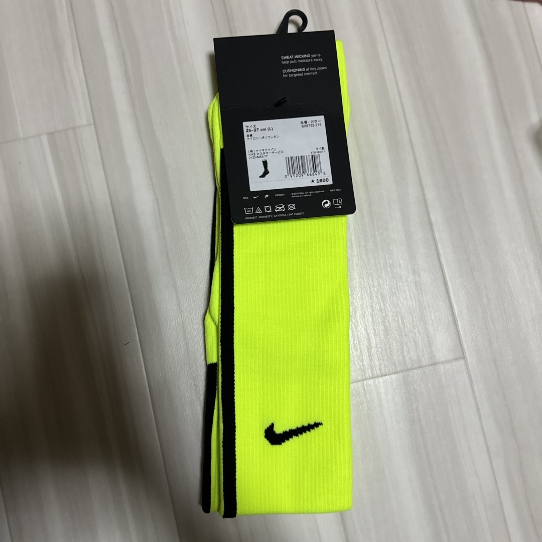 NIKE(ナイキ)のサッカー　ソックス スポーツ/アウトドアのサッカー/フットサル(ウェア)の商品写真