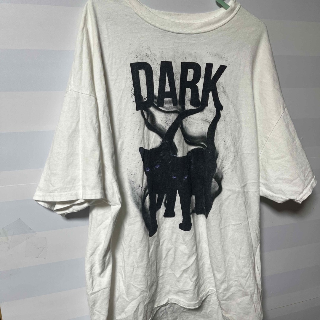 MILKBOY(ミルクボーイ)のMILKBOY ミルクボーイDARK CAT BIG Tシャツ　2XL  メンズのトップス(Tシャツ/カットソー(半袖/袖なし))の商品写真