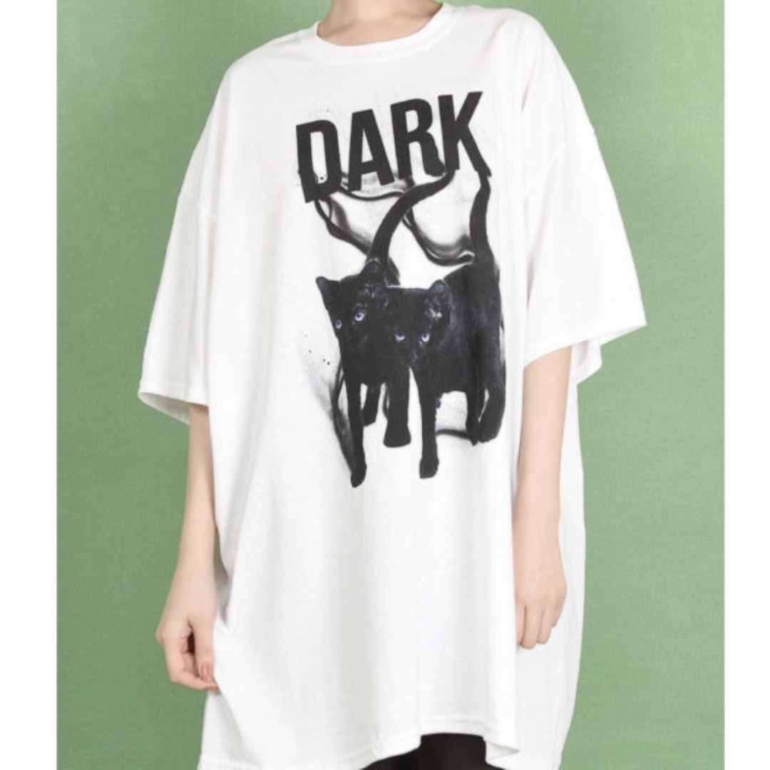 MILKBOY(ミルクボーイ)のMILKBOY ミルクボーイDARK CAT BIG Tシャツ　2XL  メンズのトップス(Tシャツ/カットソー(半袖/袖なし))の商品写真