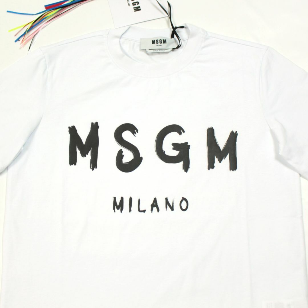 MSGM(エムエスジイエム)の【新品】 MSGM　ブラッシュロゴ　レディースTシャツ　ホワイト　サイズM レディースのトップス(Tシャツ(半袖/袖なし))の商品写真