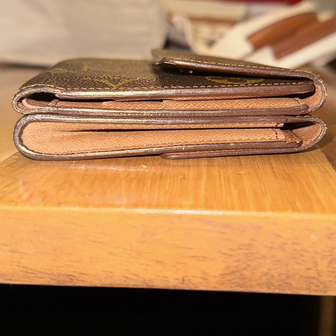LOUIS VUITTON(ルイヴィトン)のLV ルイヴィトン　ポルトモネ　ビエ　カルトクレディ　三つ折り財布 レディースのファッション小物(財布)の商品写真