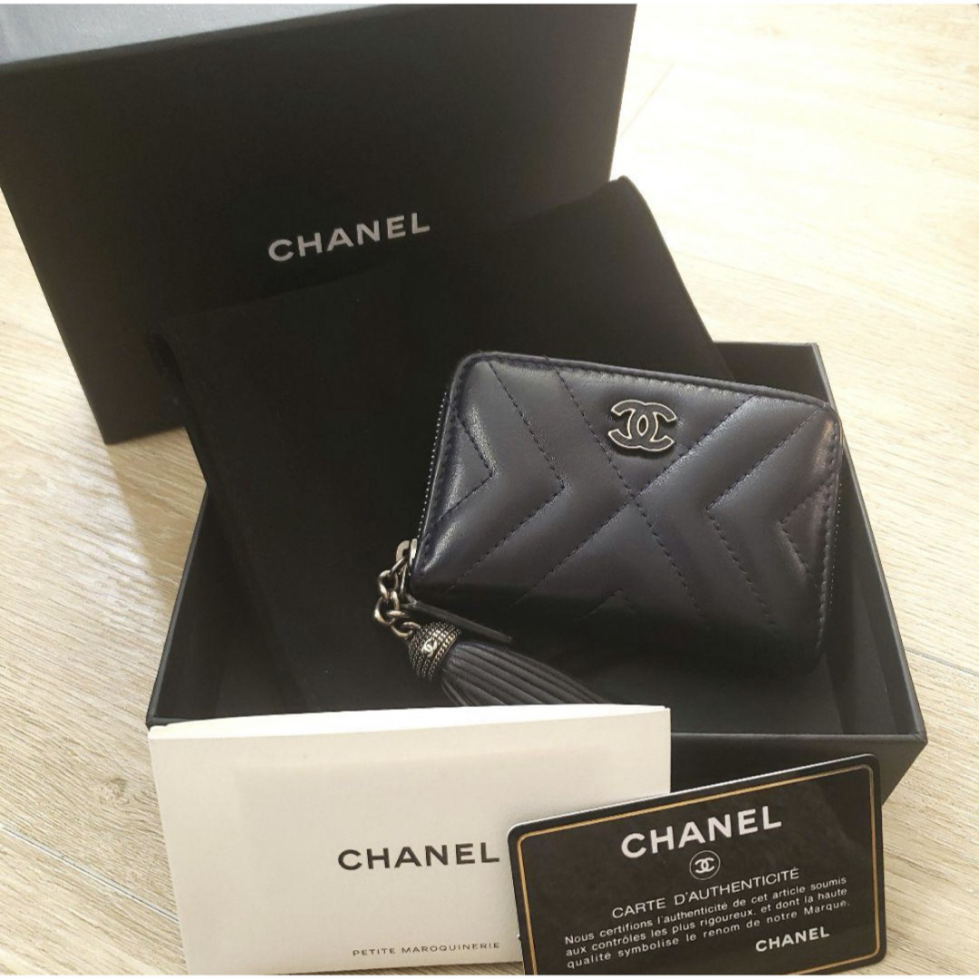 CHANEL(シャネル)の極美品✨　CHANEL　タッセル　ミニウォレット　コインケース　カードケース レディースのファッション小物(財布)の商品写真