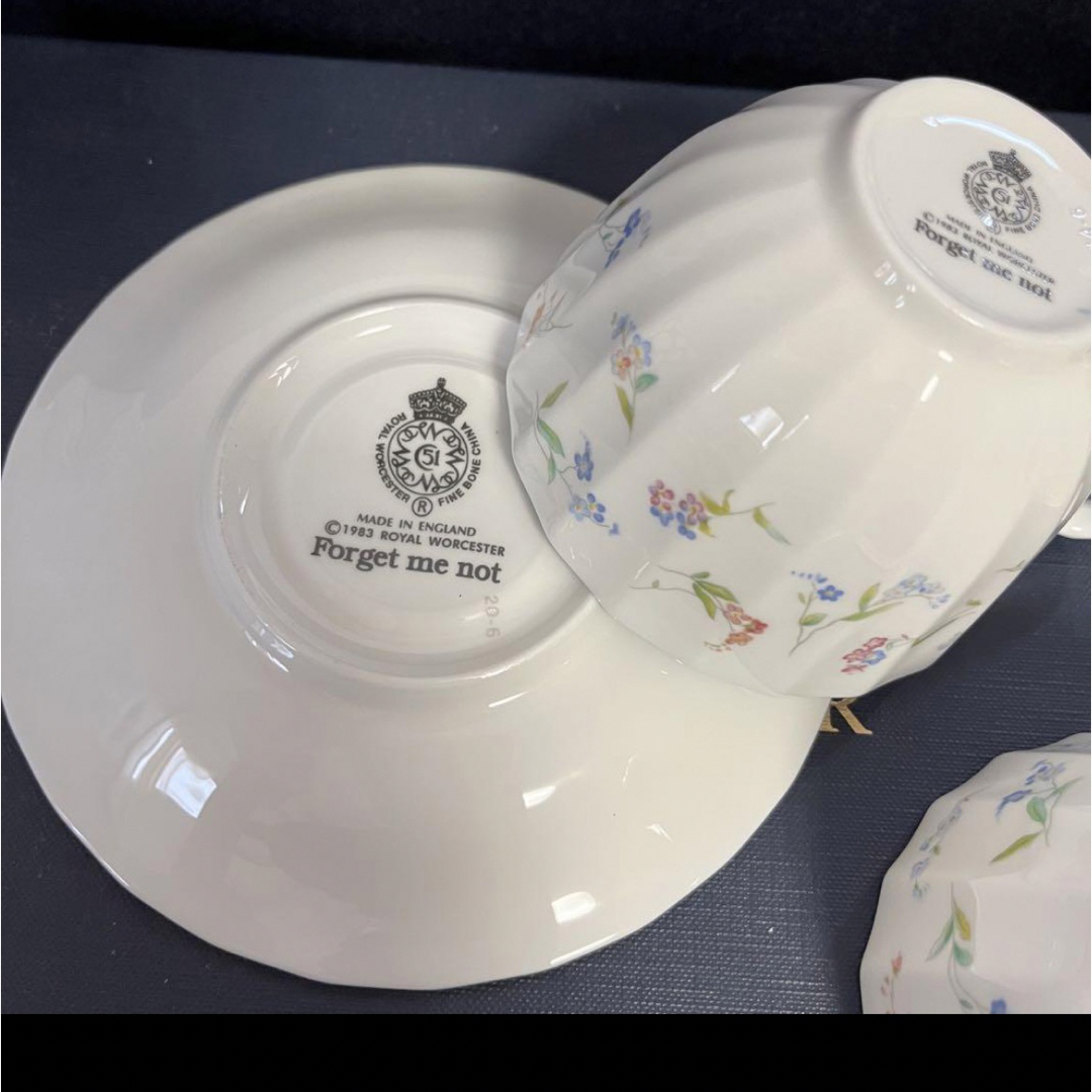 Royal Worcester(ロイヤルウースター)のロイヤルウースター　勿忘草　２客セット インテリア/住まい/日用品のキッチン/食器(食器)の商品写真