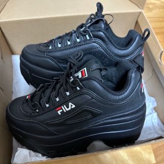 フィラ(FILA)のFILA フィラ 厚底スニーカー 黒 新品(スニーカー)