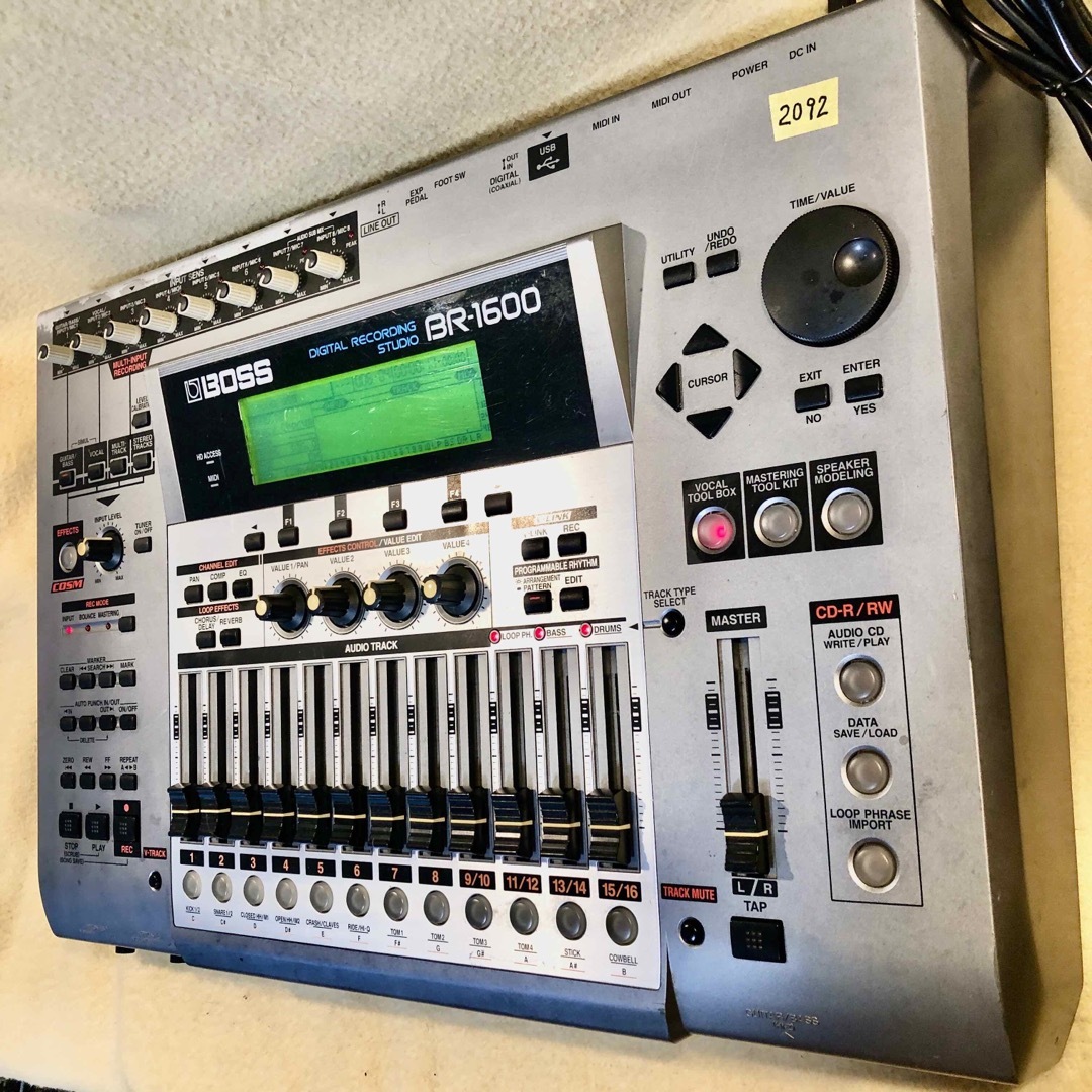 TR7様専用 2092.BOSS BR-1600CD/マルチトラック レコーダー TR7様専用 2092.BOSS BR-1600CD/マルチトラック レコーダー