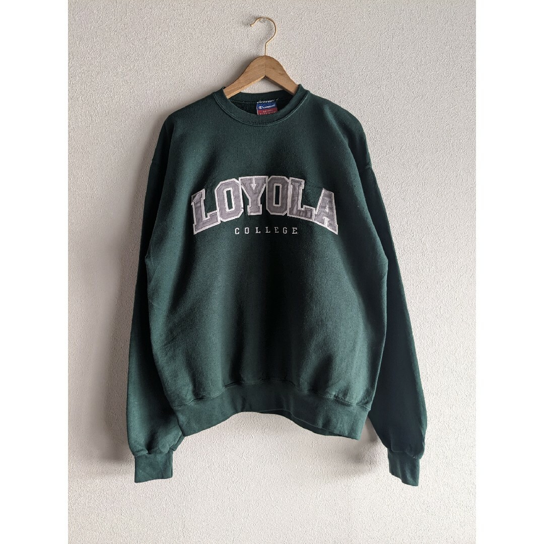 BEAMS(ビームス)のChampion LOYOLA PATCH SWEAT SHIRT メンズのトップス(スウェット)の商品写真