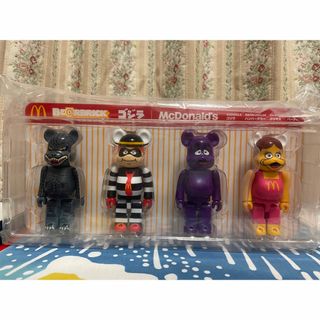 ベアブリック(BE@RBRICK)の【新品】ゴジラ　マクドナルド　BE@RBRICK　全4種セット(キャラクターグッズ)