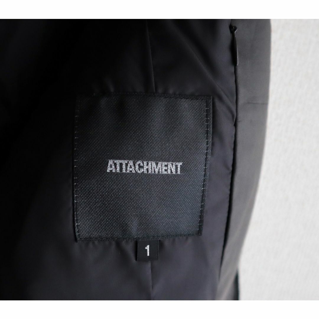 ATTACHIMENT(アタッチメント)のATTACHMENT　ダブルジップ ハイネック ハの字 ダウンジャケット メンズのジャケット/アウター(ダウンジャケット)の商品写真