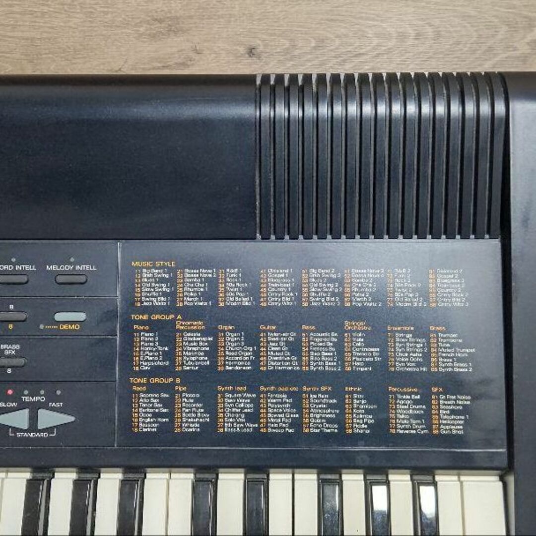 Roland(ローランド)のRoland シンセサイザー EM-303 楽器の鍵盤楽器(キーボード/シンセサイザー)の商品写真