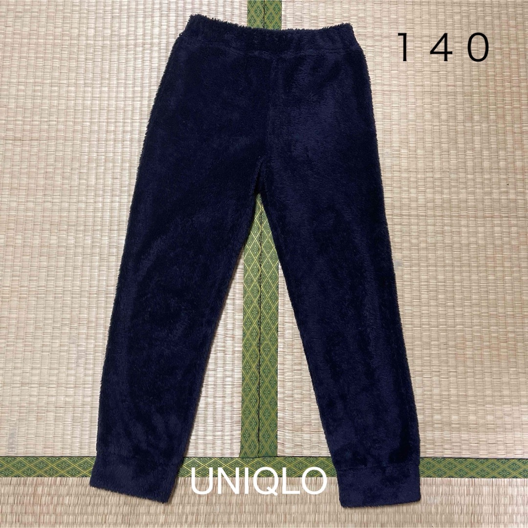 UNIQLO(ユニクロ)のUNIQLOフリースズボン キッズ/ベビー/マタニティのキッズ服男の子用(90cm~)(パンツ/スパッツ)の商品写真