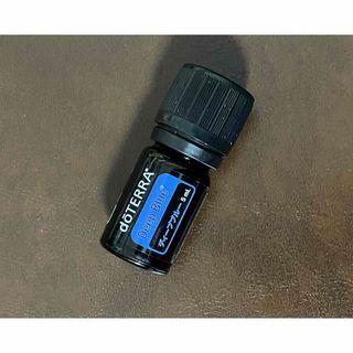 ドテラ(doTERRA)の新品　未開封　ドテラ　ディープブルー (エッセンシャルオイル（精油）)