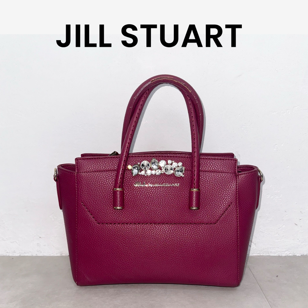 JILL by JILLSTUART(ジルバイジルスチュアート)の【JILL STUART 】ジルスチュアート  ハンドバッグ ビジュー ワイン レディースのバッグ(ハンドバッグ)の商品写真