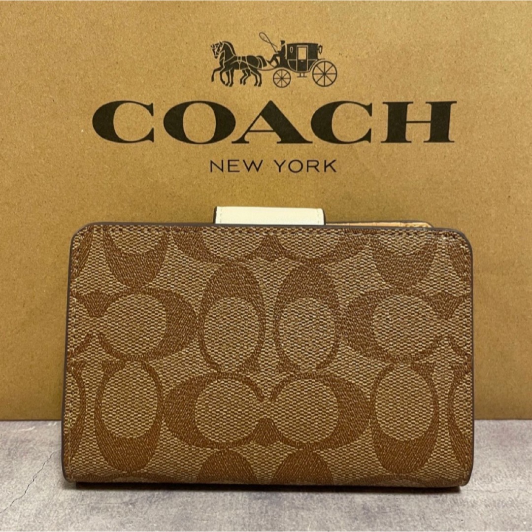 COACH - 新品 COACH 二つ折り財布 ホワイト ブラウン