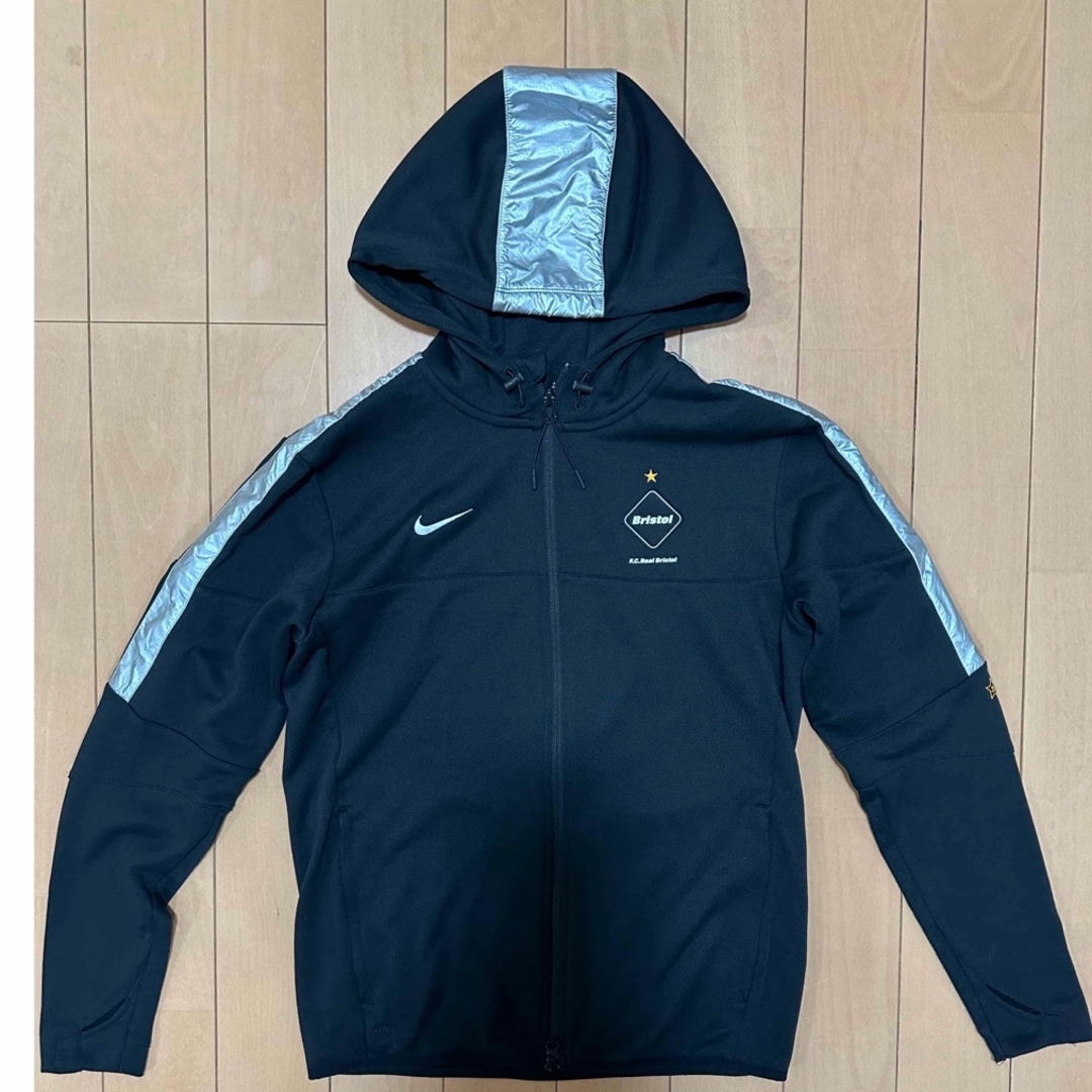 FCRB×NIKE DRI-FIT バック ロゴ ダブルジップ パーカー 黒 S スポーツ/アウトドアのサッカー/フットサル(ウェア)の商品写真