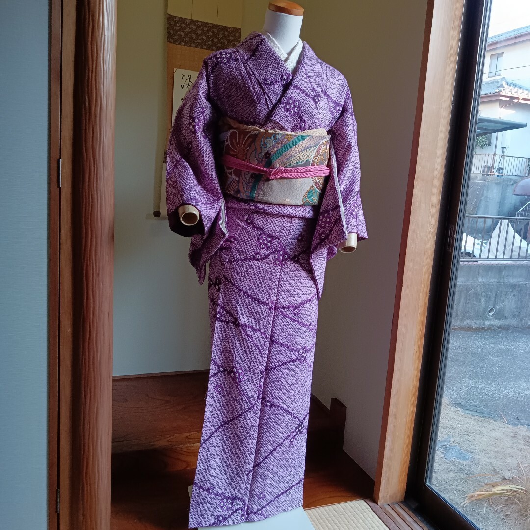 紫と白　総絞り小紋　美品 レディースの水着/浴衣(着物)の商品写真