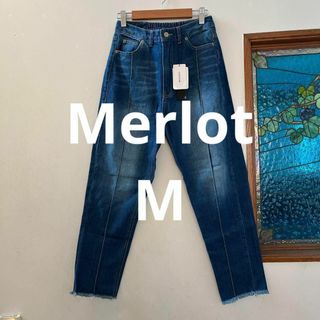 メルロー(merlot)のmelrot メルロー　デザインジーンズ　M タグ付き(デニム/ジーンズ)