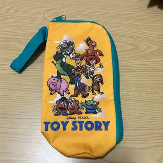 ディズニー(Disney)のペットポトルケース(水筒)