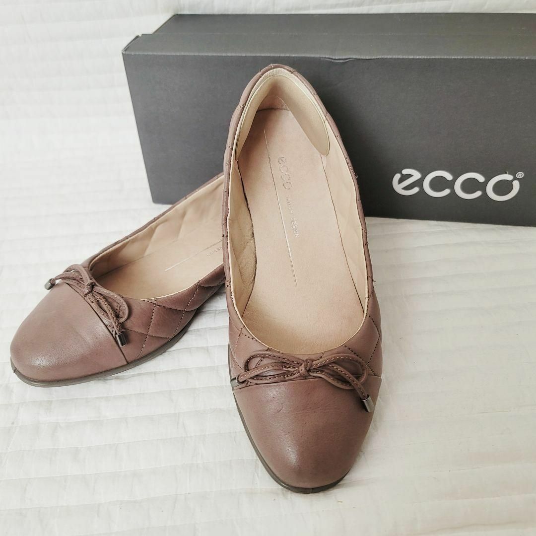 ECCO(エコー)の極美品 ecco エコー バレエ シューズ フラット ラウンドトゥ 22.5 レディースの靴/シューズ(バレエシューズ)の商品写真