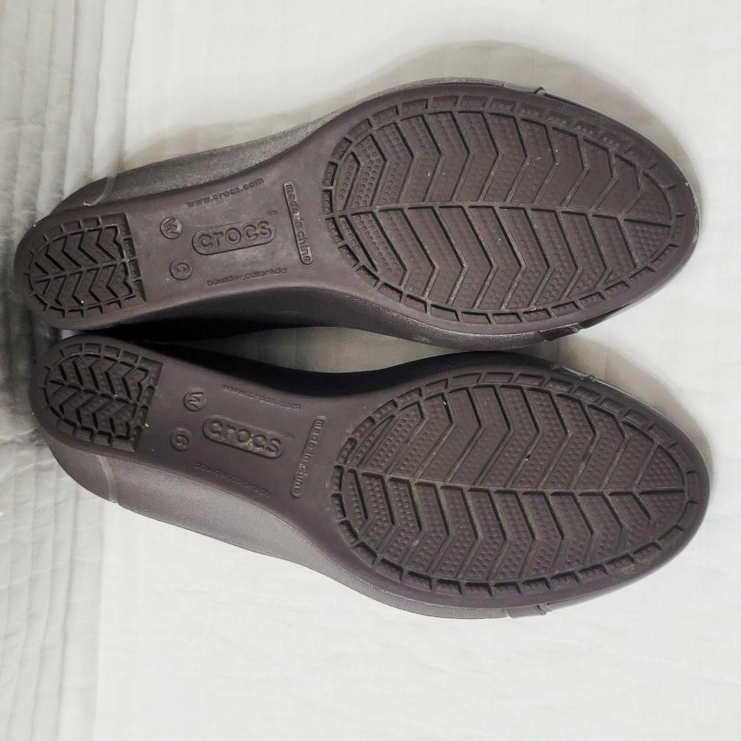 crocs(クロックス)の極美品 crocs クロックス パンプス ウェッジソール W6  ダークブラウン レディースの靴/シューズ(レインブーツ/長靴)の商品写真