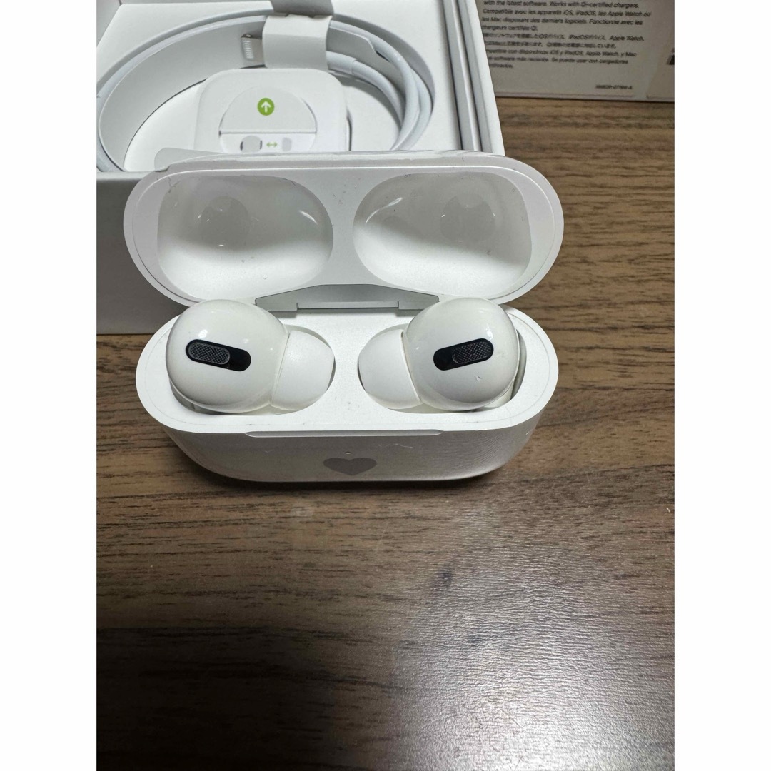 AppleAirPodsPro 第一世代 ワイヤレス充電対応