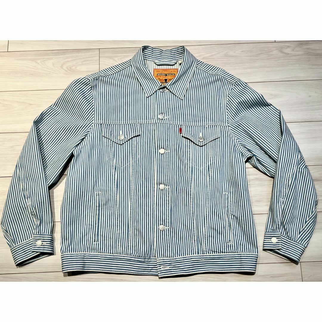 Levi's(リーバイス)のLevi's VINTAGE FIT TRUCKER BLUE STRIPE L メンズのジャケット/アウター(Gジャン/デニムジャケット)の商品写真