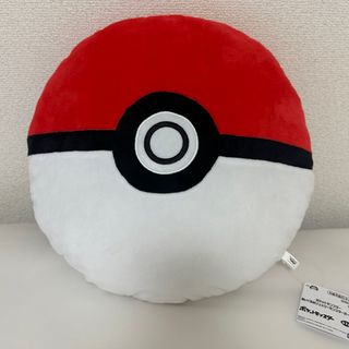 ニンテンドウ(任天堂)のポケモン　ポケットモンスター　ぬいぐるみリュック　モンスターボール　クッション(ぬいぐるみ)