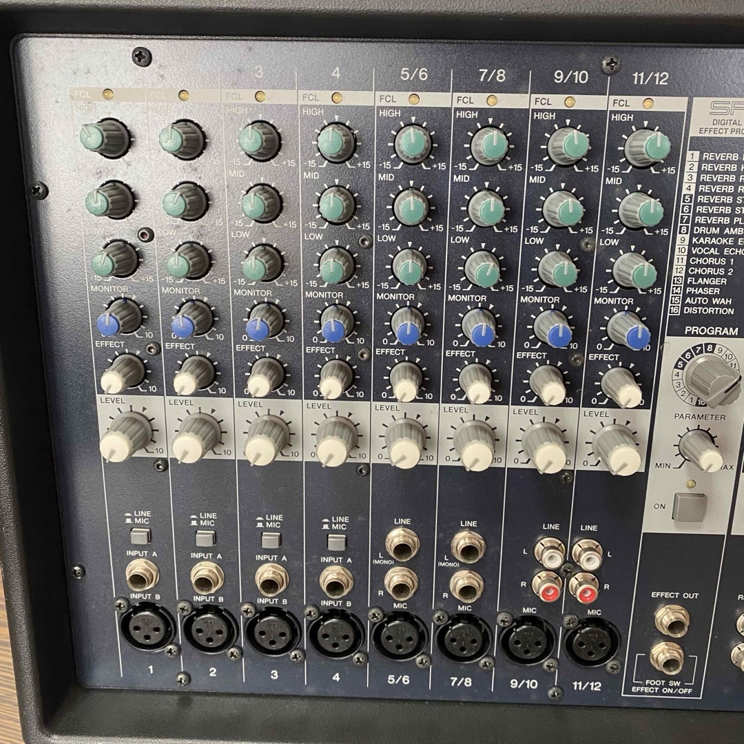 ヤマハ(ヤマハ)のYAMAHA EMX-212S 楽器のレコーディング/PA機器(ミキサー)の商品写真