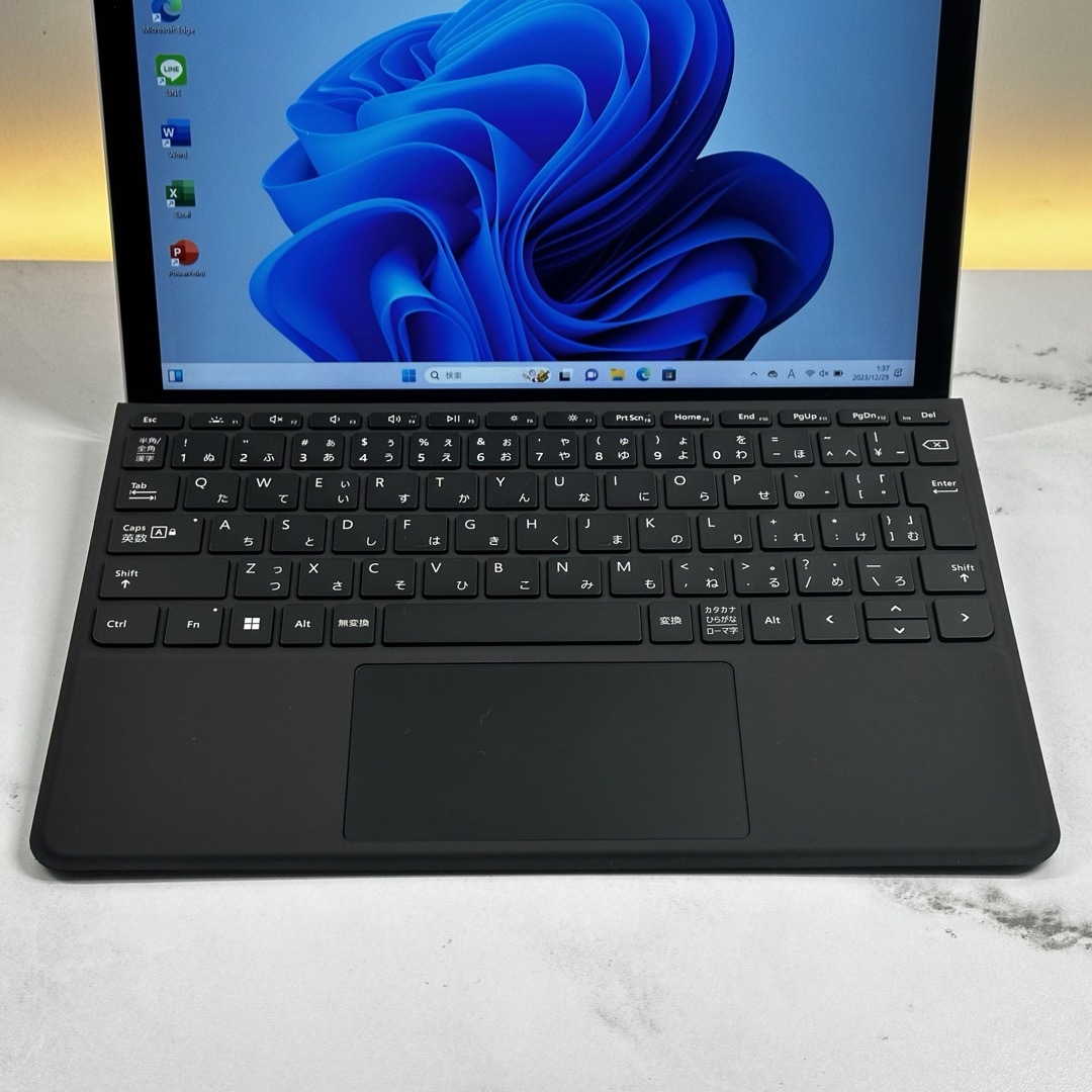 Microsoft(マイクロソフト)の即配！準新品　Microsoft Surface Go3 8 SSD 128 スマホ/家電/カメラのPC/タブレット(タブレット)の商品写真