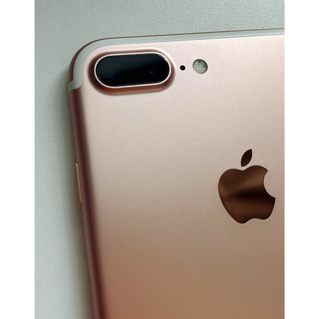 Apple(アップル)のiPhone7plus SIMフリー 256GB スマホ/家電/カメラのスマートフォン/携帯電話(スマートフォン本体)の商品写真