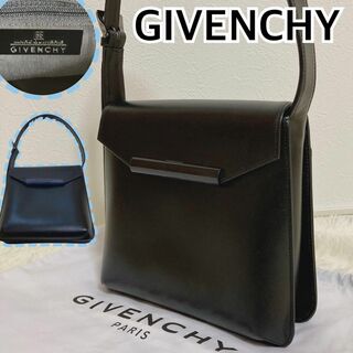 GIVENCHY アンティゴナ　ショルダーバッグ　メッセンジャーバッグ　ロゴ付属品はタグと保存袋です