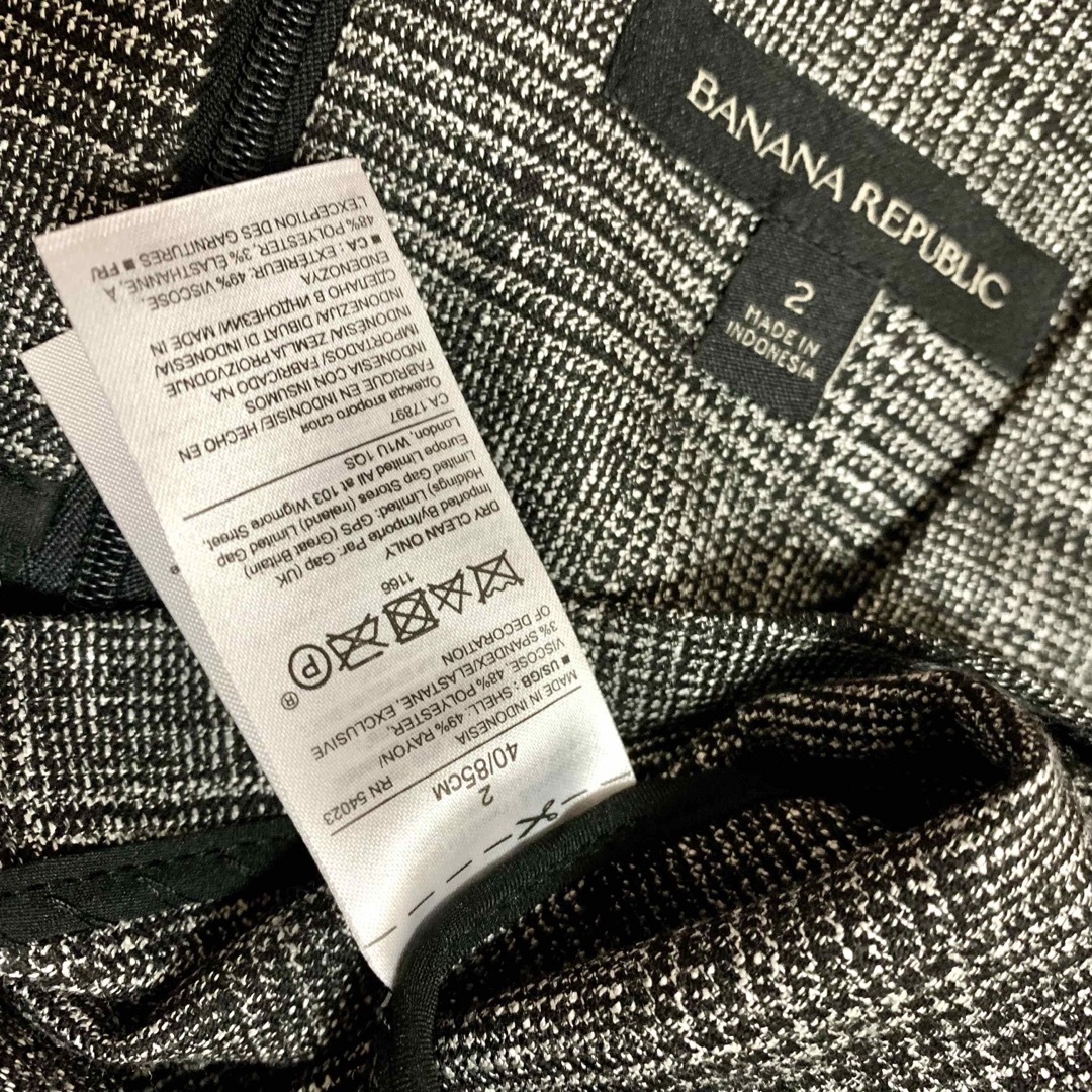 Banana Republic(バナナリパブリック)のバナナリパブリック　チェック柄ワンピース　フィット＆フレアワンピース　ブラック レディースのワンピース(ひざ丈ワンピース)の商品写真