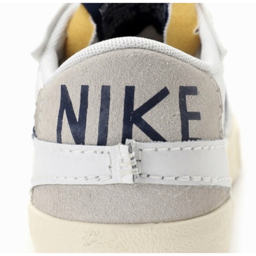 NIKE(ナイキ)の新品未使用【NIKE/ナイキ】限定モデル ブレザー LOW77ジャンボ SE レディースの靴/シューズ(スニーカー)の商品写真