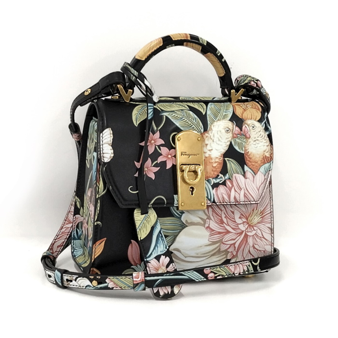 FERRAGAMO - Salvatore Ferragamo ショルダーバッグ 花柄 レザー FERRAGAMO - Salvatore Ferragamo ショルダーバッグ 花柄 レザー
