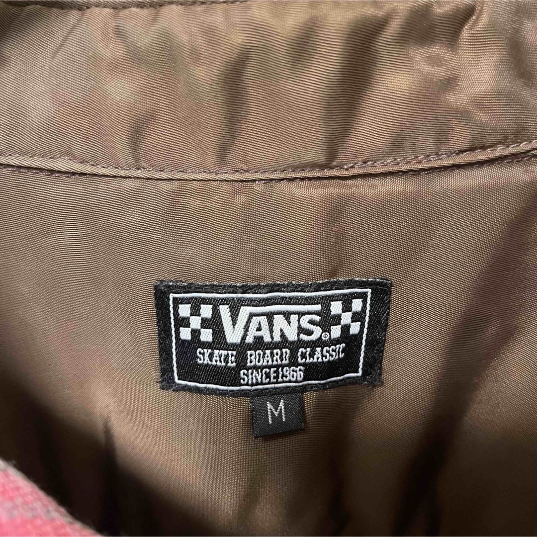 VANS(ヴァンズ)の【VANS】　バンズ　Mサイズ　ジャケット　アウター メンズのジャケット/アウター(その他)の商品写真