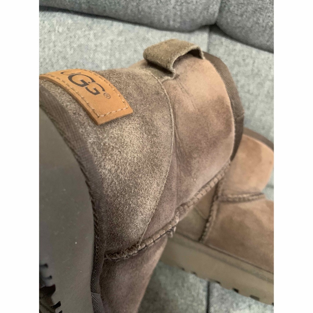 UGG(アグ)のアグ UGG CLASSIC MINI II 1016222 ブラウン 23cm レディースの靴/シューズ(ブーツ)の商品写真