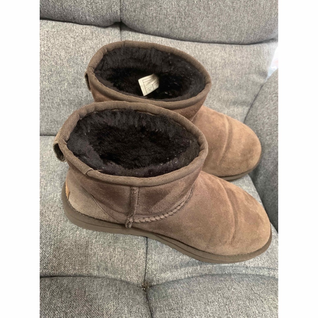 UGG(アグ)のアグ UGG CLASSIC MINI II 1016222 ブラウン 23cm レディースの靴/シューズ(ブーツ)の商品写真