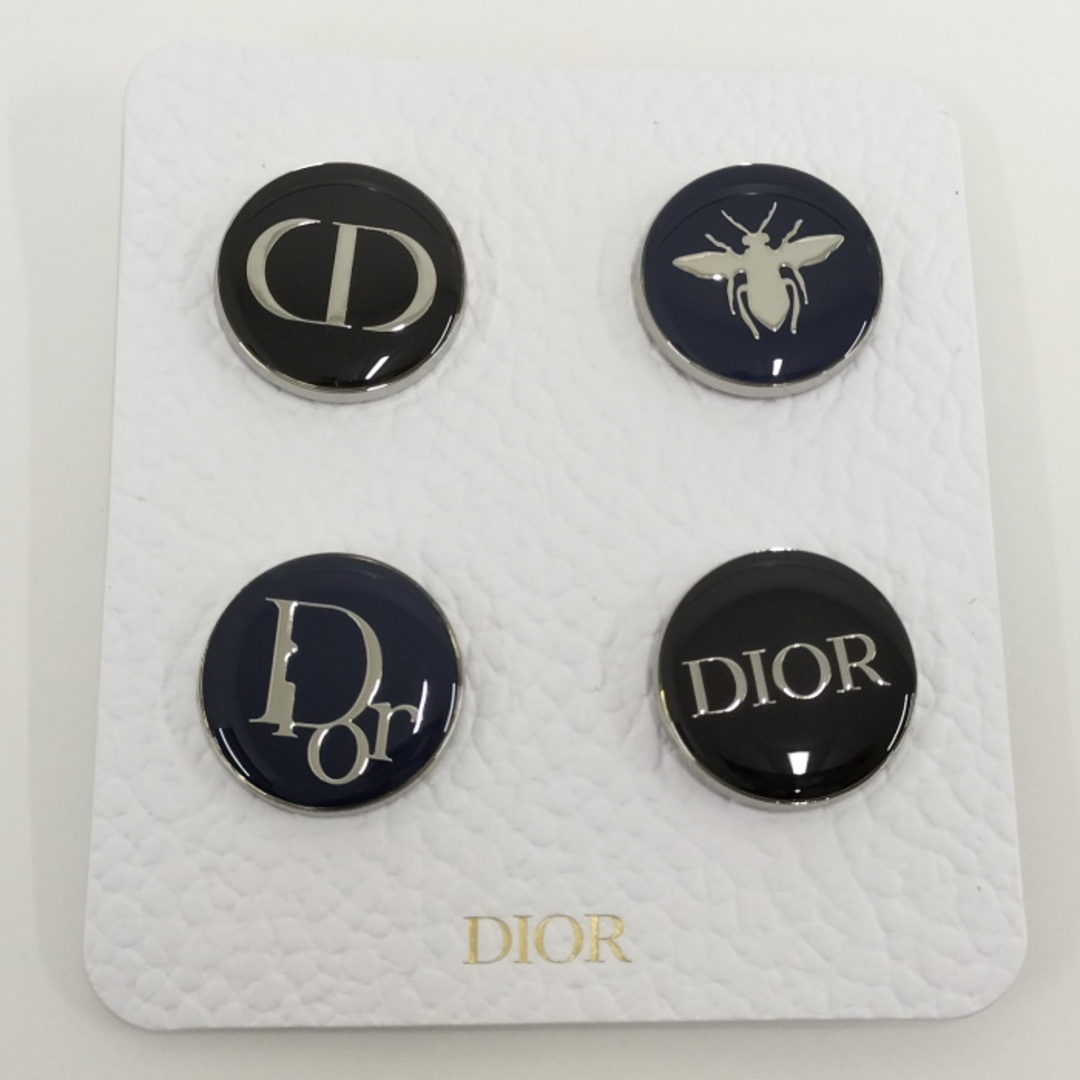 Christian Dior(クリスチャンディオール)のChristian Dior ピンバッチ ロゴ シルバー ブラック ネイビー レディースのファッション小物(その他)の商品写真