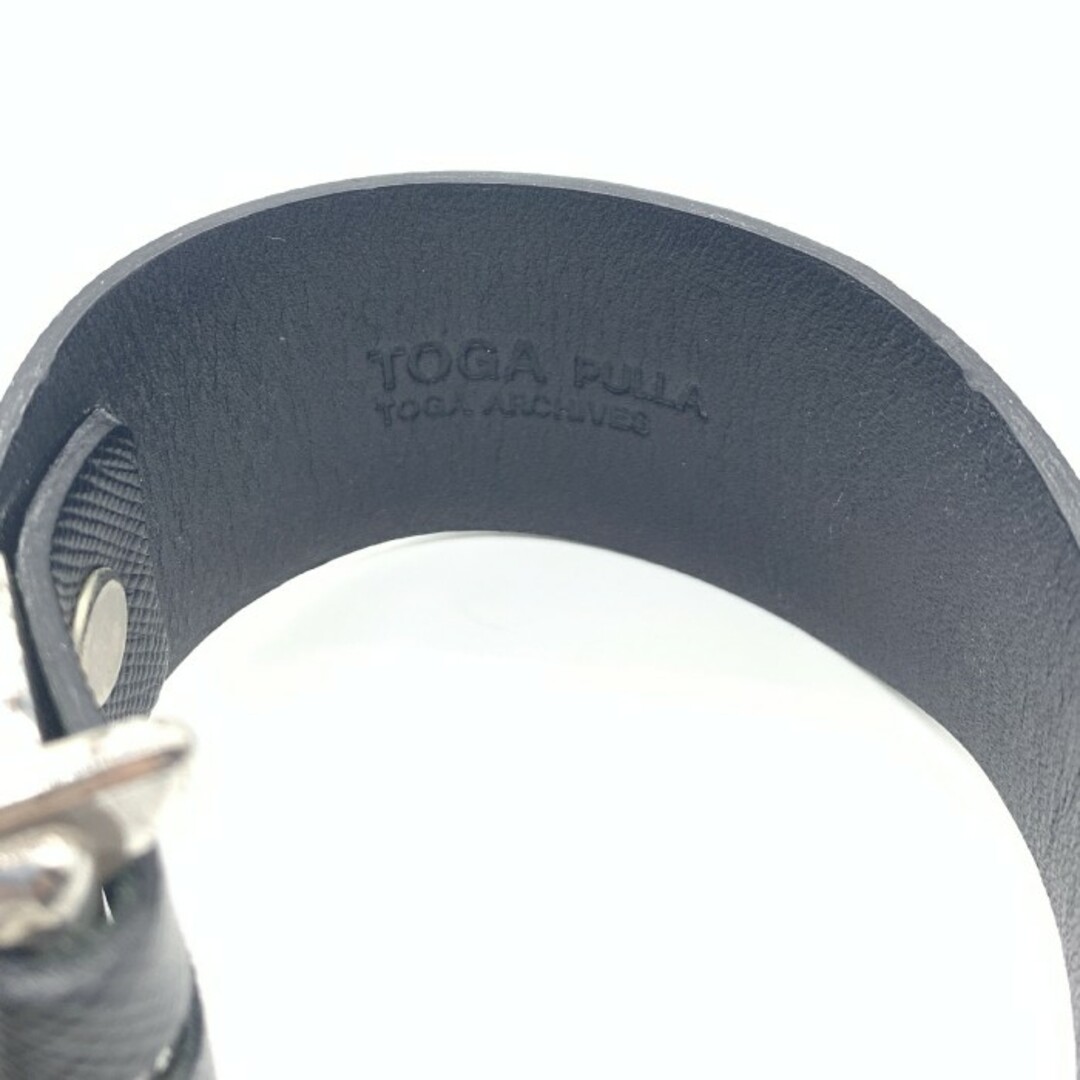 TOGA(トーガ)のTOGA PULLA トーガプルラ メタル レザーブレスレット ブラック シルバー メンズのアクセサリー(ブレスレット)の商品写真