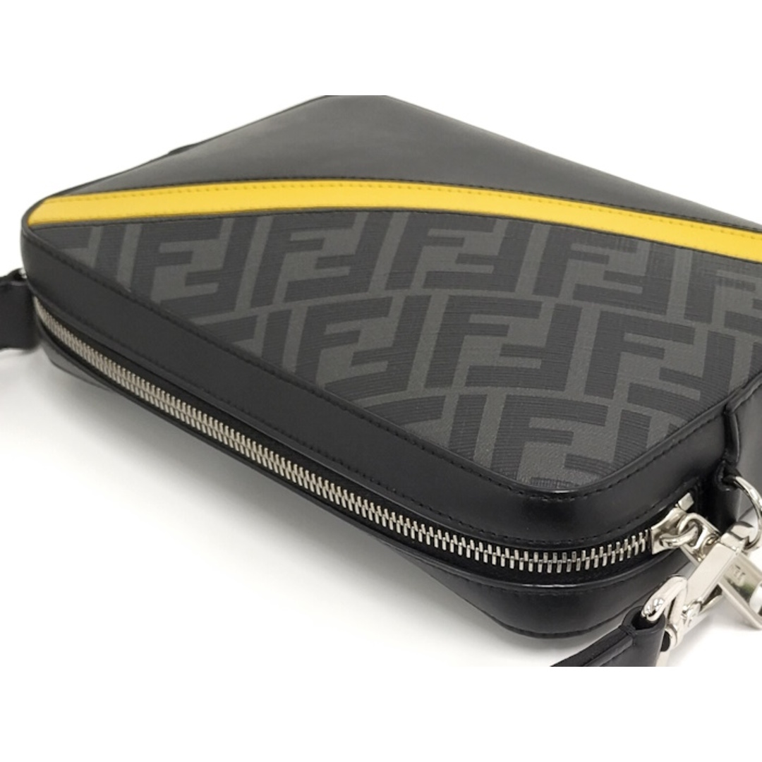 FENDI(フェンディ)のFENDI ダイアゴナル ショルダーバッグ カメラバッグ PVC グレー レディースのバッグ(ショルダーバッグ)の商品写真