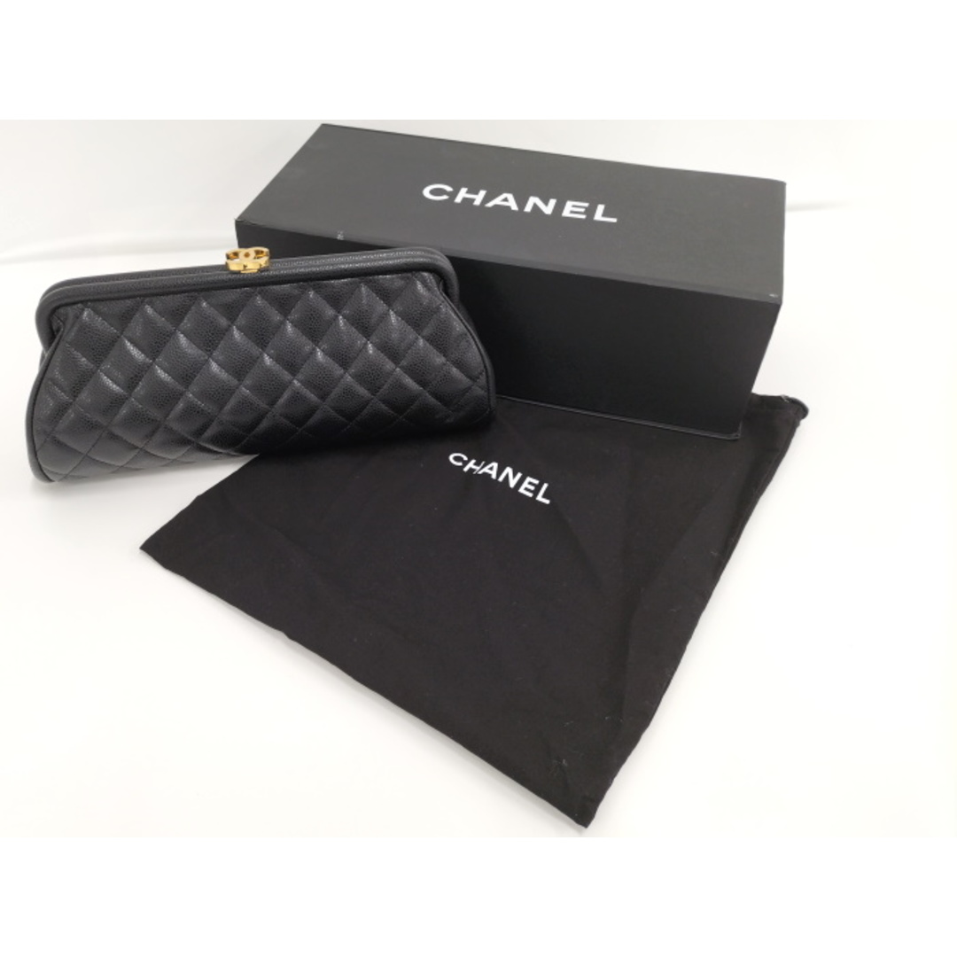 CHANEL(シャネル)のCHANEL タイムレスクラシック がま口 クラッチバッグ レザー ブラック レディースのバッグ(クラッチバッグ)の商品写真